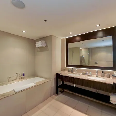 Luxe Getaways Royal Amwaj Palm Jumeirah Resort Apartment Holiday Home Dubai Exterior foto