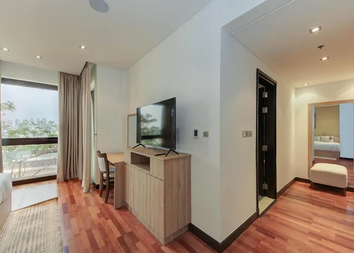 Luxe Getaways Royal Amwaj Palm Jumeirah Resort Apartment Holiday Home