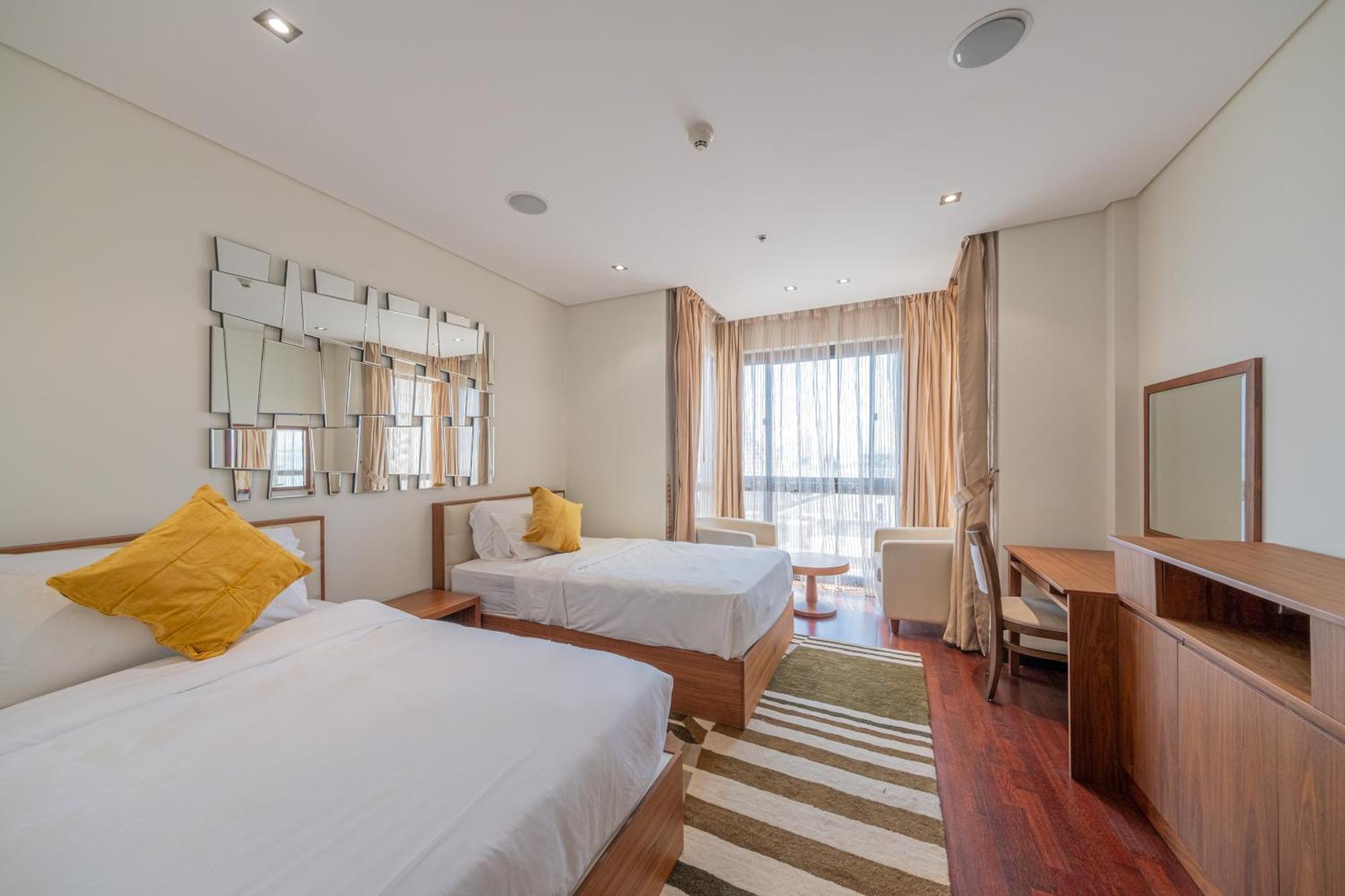 شقة Luxe Getaways Royal Amwaj Palm Jumeirah دبي
